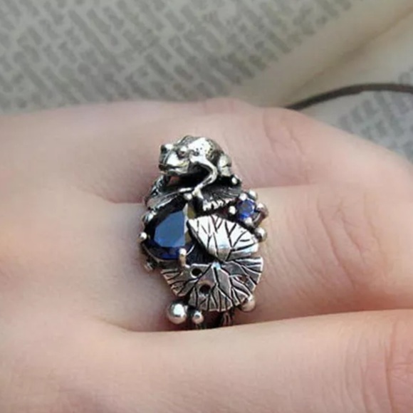 Frog & Lilly Pad Silver Ring! - Picture 4 of 8